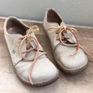 Tan Born Oxford
